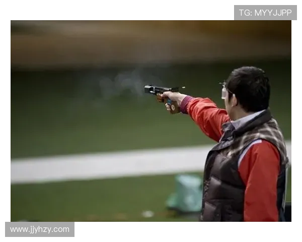 全能基米希体验冬季两项射击秀